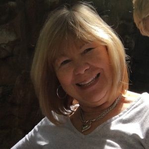 Meet your Posher, Jeannie